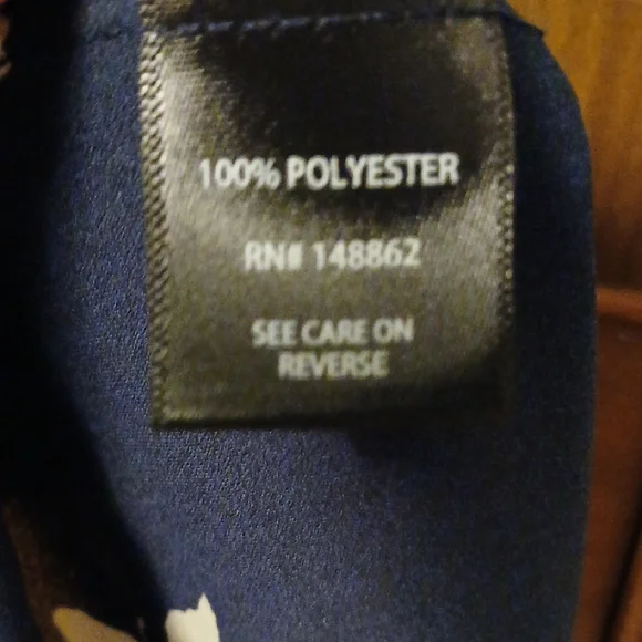 Torrid Navy Floral V-Neck Blouse - Picture 3 of 4